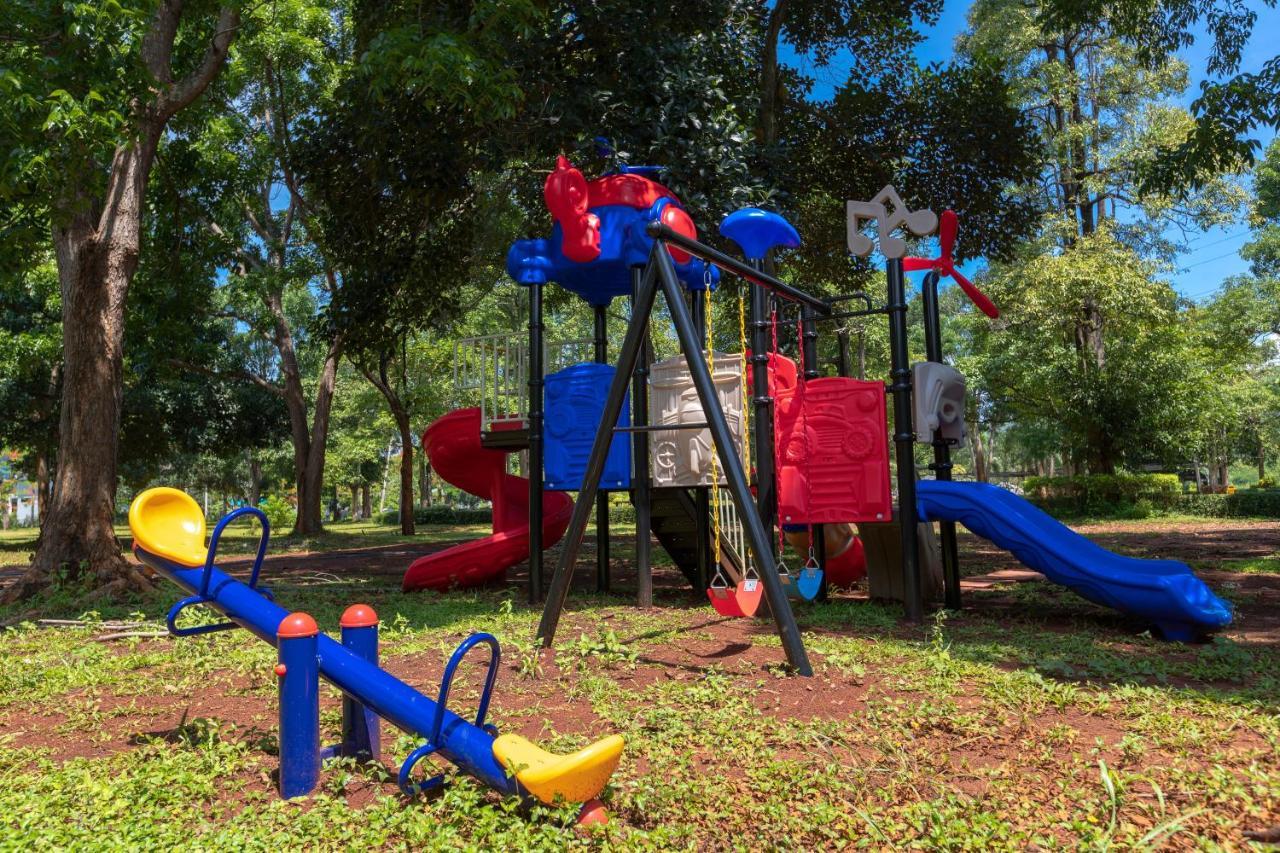 Diamond Hill Resort Nong Nam Daeng Екстер'єр фото