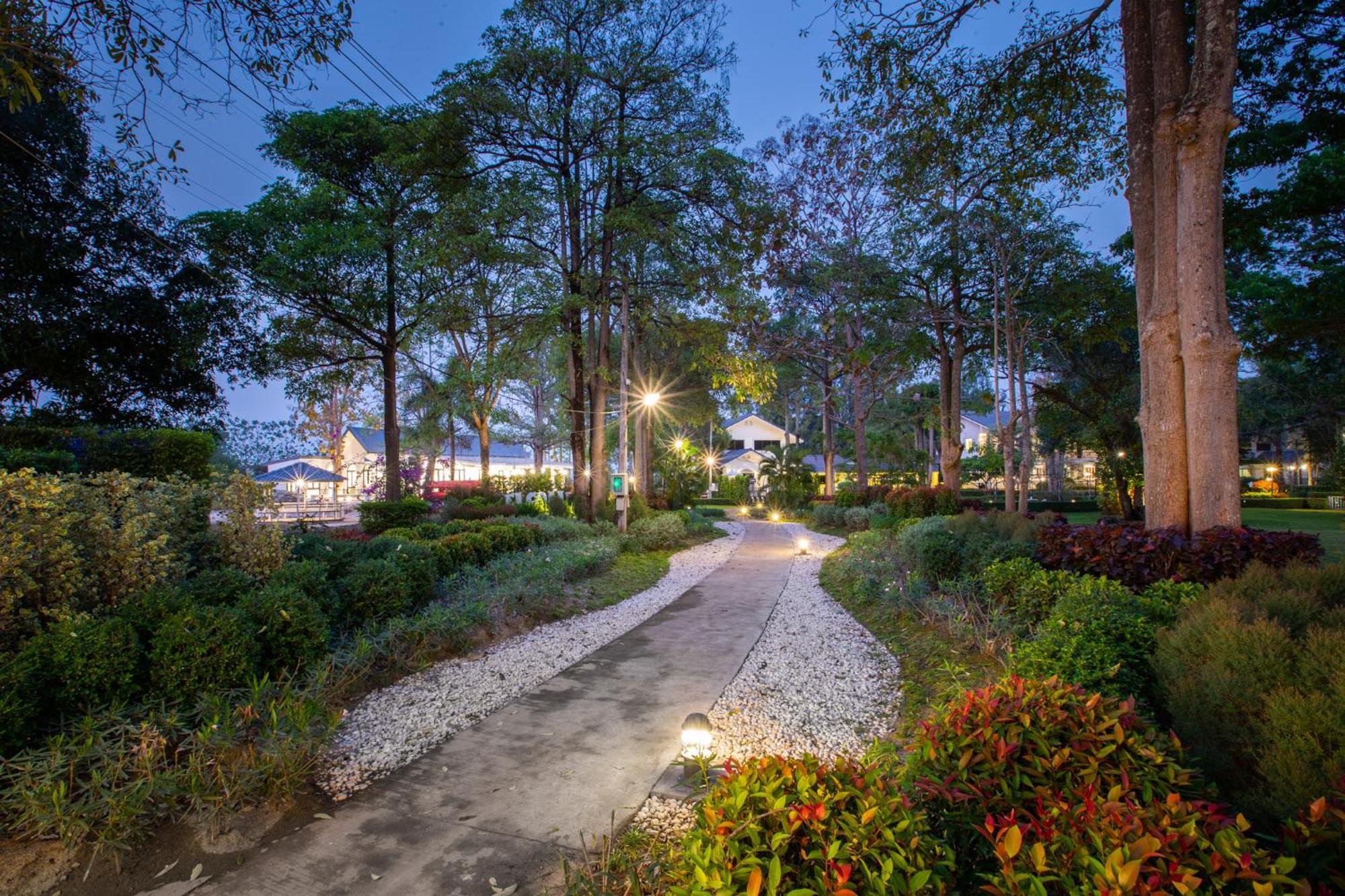 Diamond Hill Resort Nong Nam Daeng Екстер'єр фото